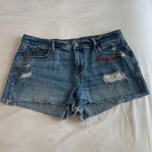 Old Navy Boyfriend Ripped Jean Short